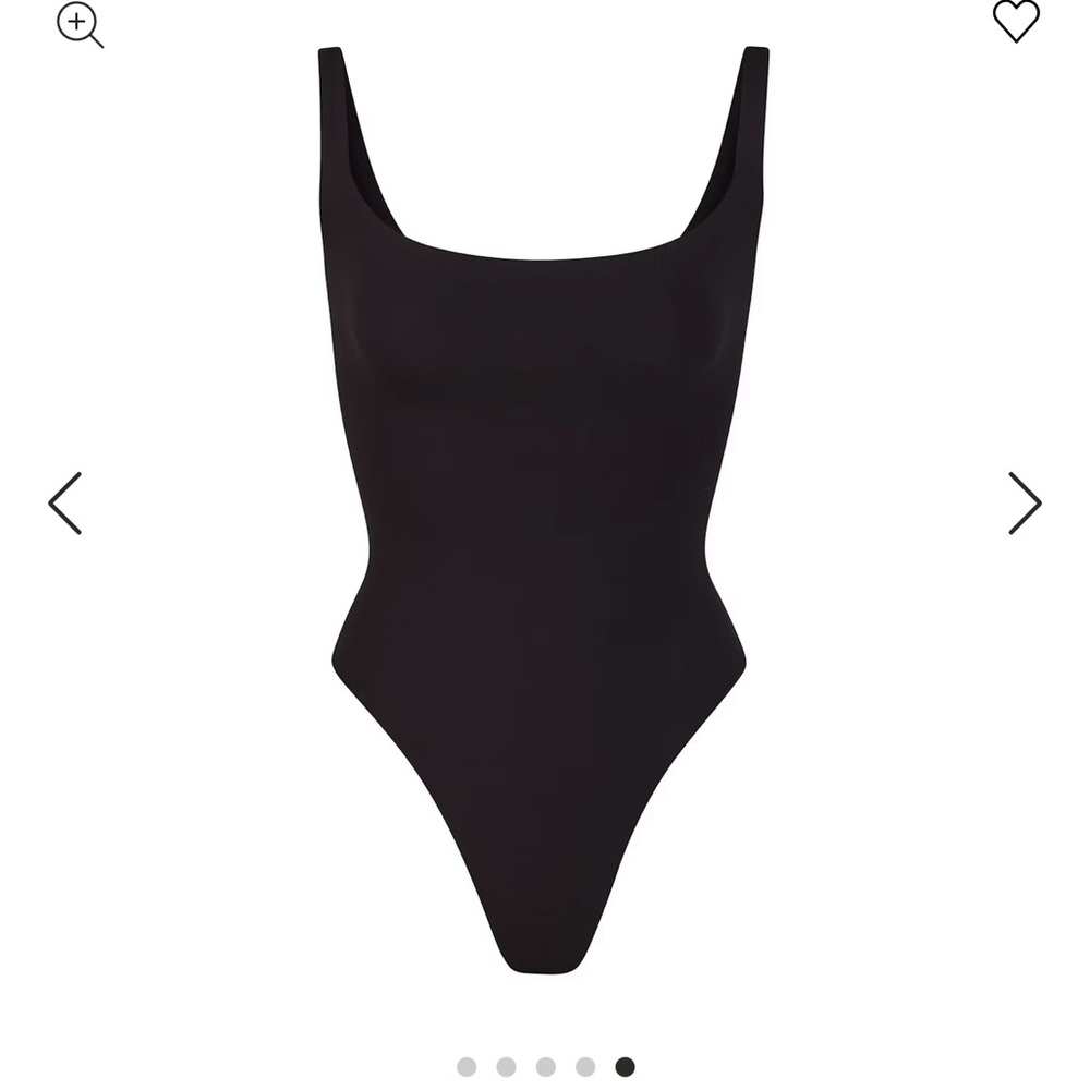 Skims square neck onyx body suit